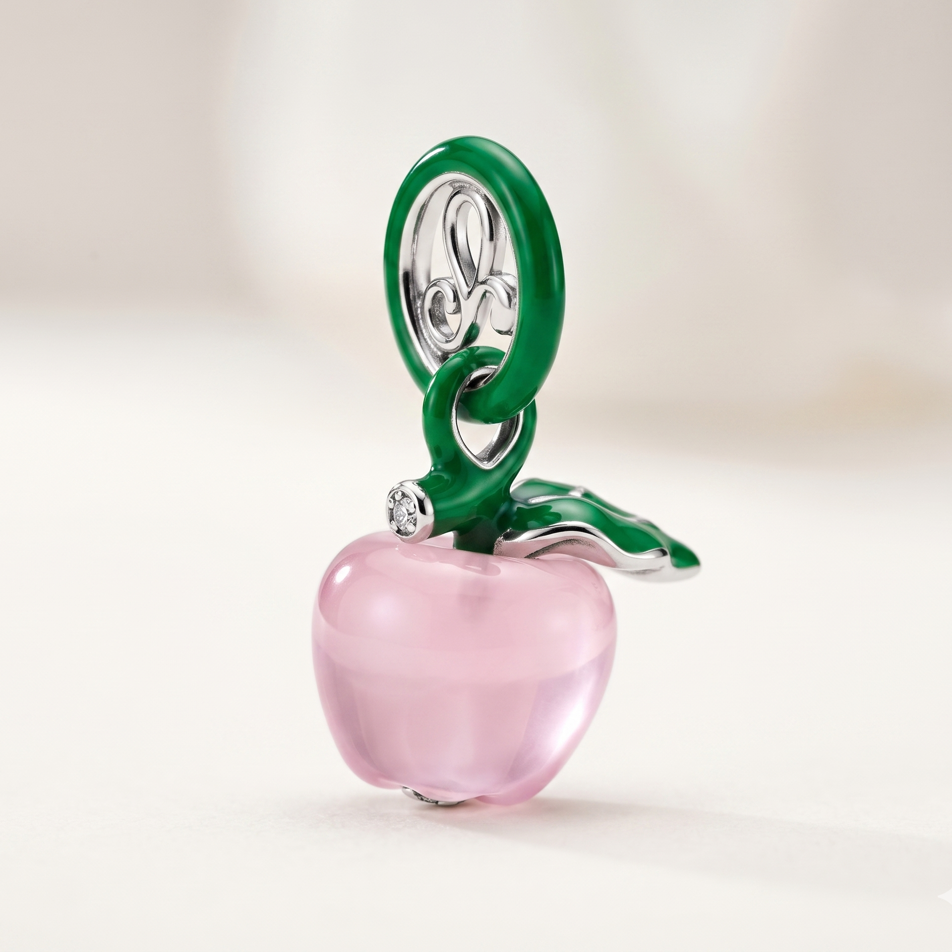 Charm Manzana Rosada Colgante
