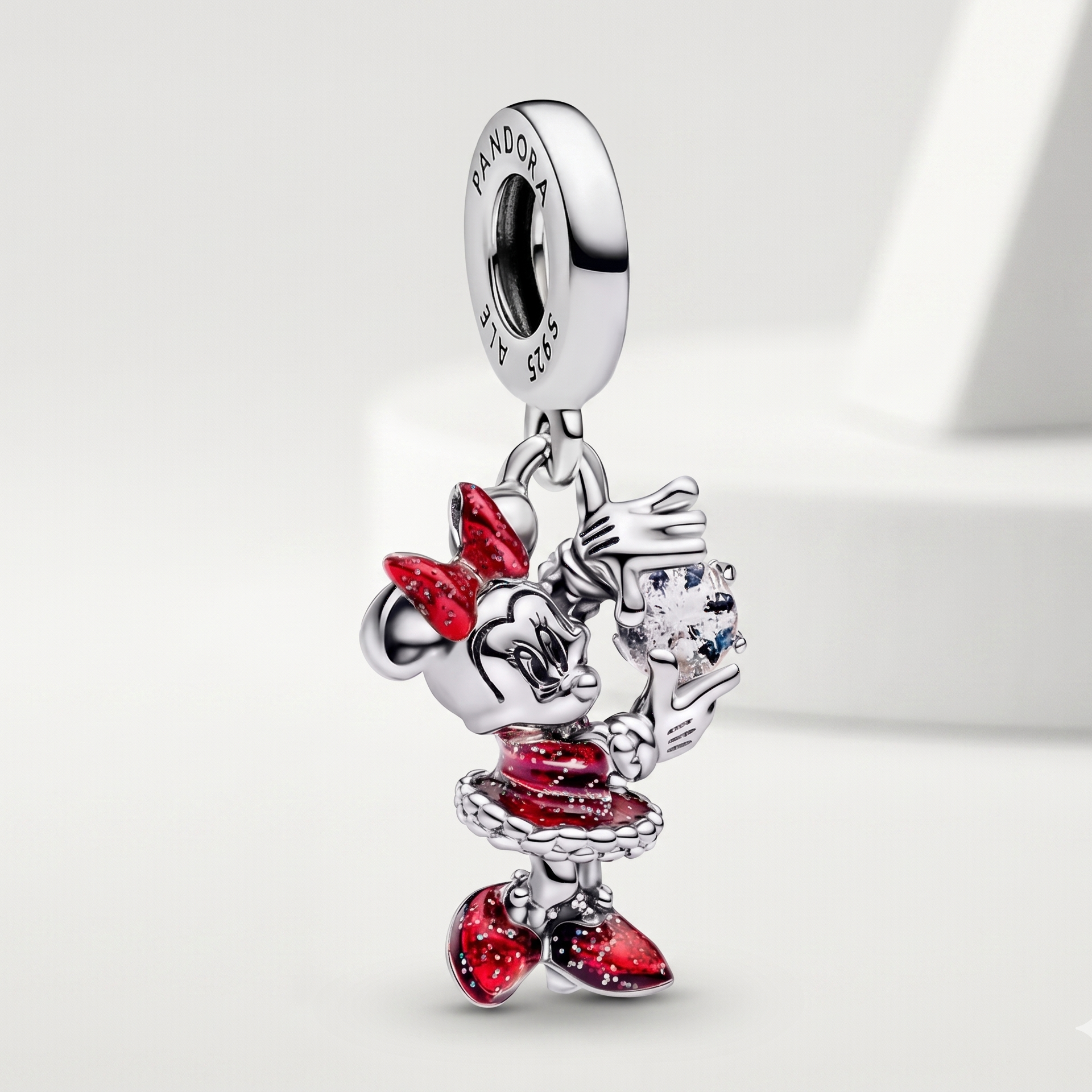 Charm Minie bailarina colgante