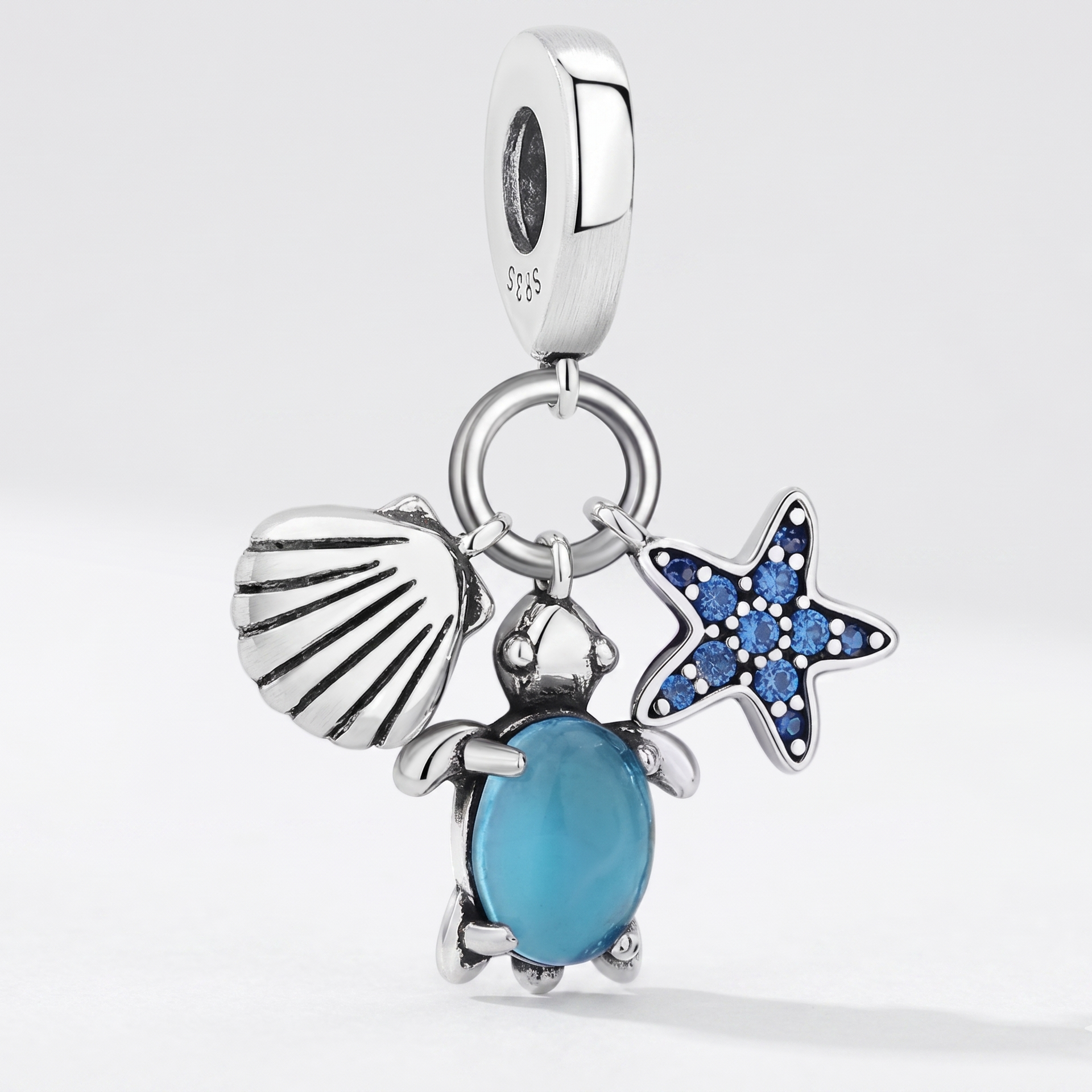 Charm Tortuga, conchita y estrella colgante