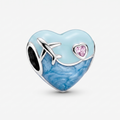 Charm corazón avion azul separador